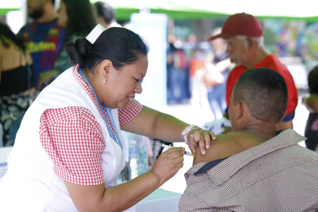 La vacunación contra el sarampión en personas adultas no está contraindicada. (Foto: AGN / AUN)