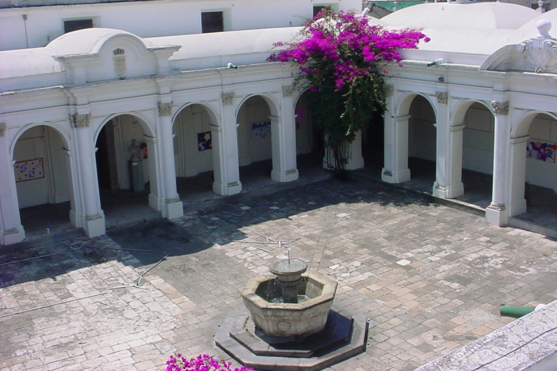 El Museo de la Universidad de San Carlos impulsa la formación artística mediante conversatorios. (Foto: MUSAC / AUN)