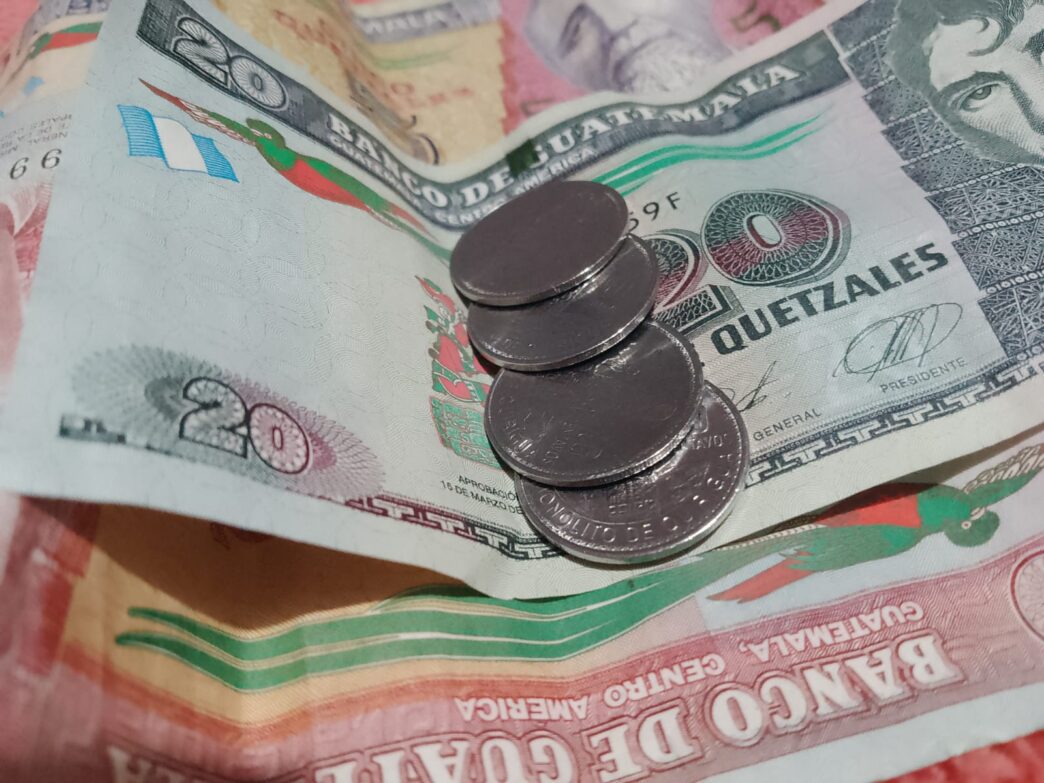 El salario del departamento de Guatemala es superior al resto de departamentos. (Foto: Henry Veliz / AUN)