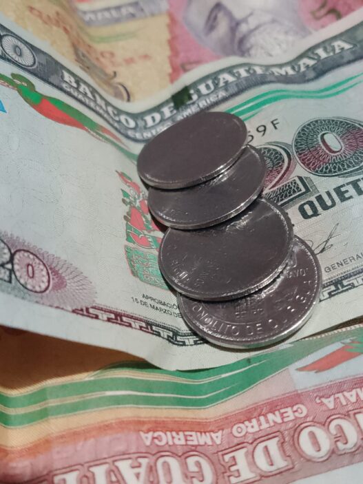 El salario del departamento de Guatemala es superior al resto de departamentos. (Foto: Henry Veliz / AUN)