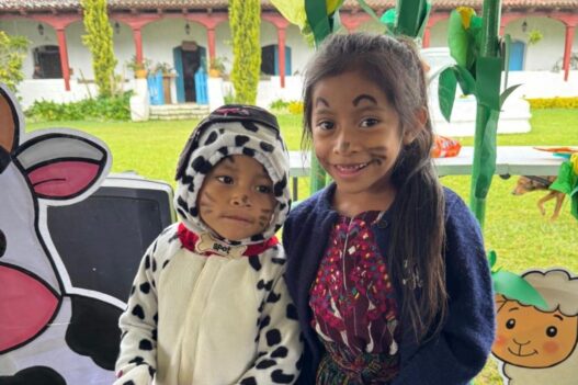 La estimulación temprana ayuda a que los niños tengan una sólida seguridad emocional. (Foto: Arlety Yoc / AUN)