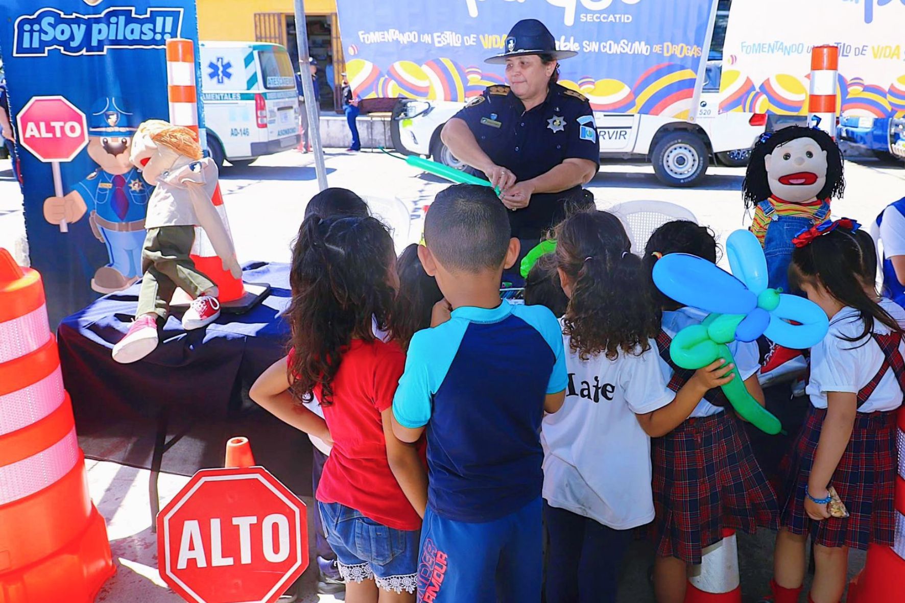 Las autoridades buscan enseñar normas de seguridad, conducción defensiva y prevención de riesgos para salvar vidas en las carreteras del país. (Foto: PROVIAL / AUN)