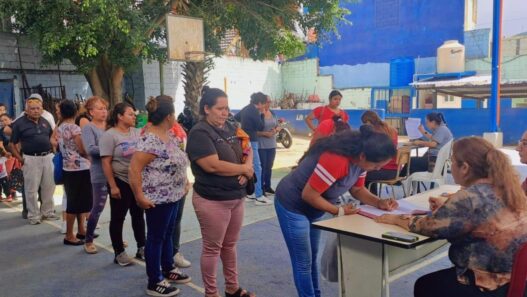 La implementación del Programa de Alimentación Escolar del MINEDUC en el INMED San Pascual III ha mejorado el rendimiento académico. (Foto: Allison Bonilla / AUN)