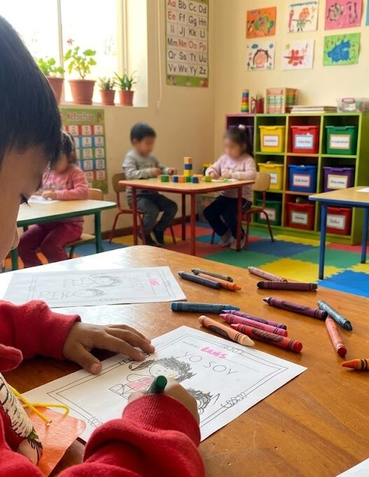 El programa Cimentando las Bases busca reducir la repitencia escolar en primer grado en Guatemala. (Foto: Arlety Yoc, IA / AUN)