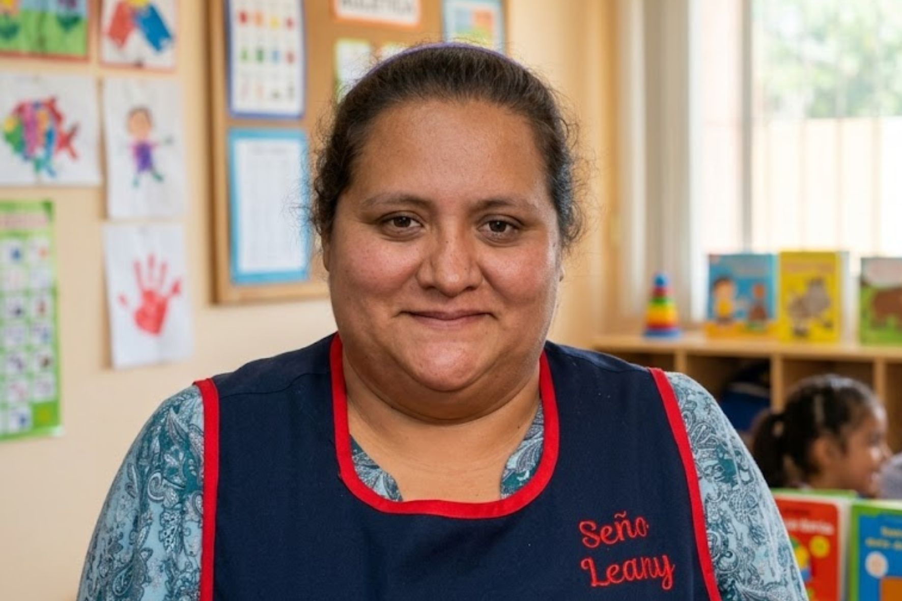 Leany Judith Orellana, maestra de primaria, destaca que el programa ha ayudado a los estudiantes. (Foto: Arlety Yoc, IA / AUN)