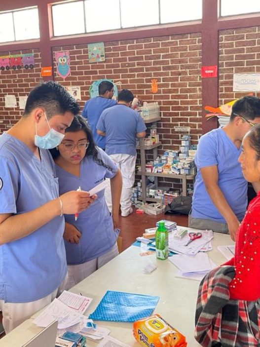Jornadas Médicas realizadas por epesistas en medicina, cuyo tiempo en prácticas abarca todo el año. (Foto: EPSUM / AUN)