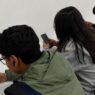 Con 11.7 millones de usuarios activos en Guatemala, las redes sociales transforman la identidad y la educación de los jóvenes. (Foto: Jordy Jiménez / AUN)