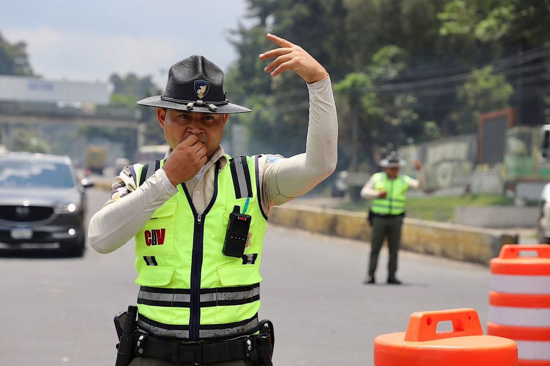 Autoridades señalan que la prevención entre los conductores del transporte pesado es vital para evitar tragedias en la red vial nacional. (Foto: PROVIAL / AUN)