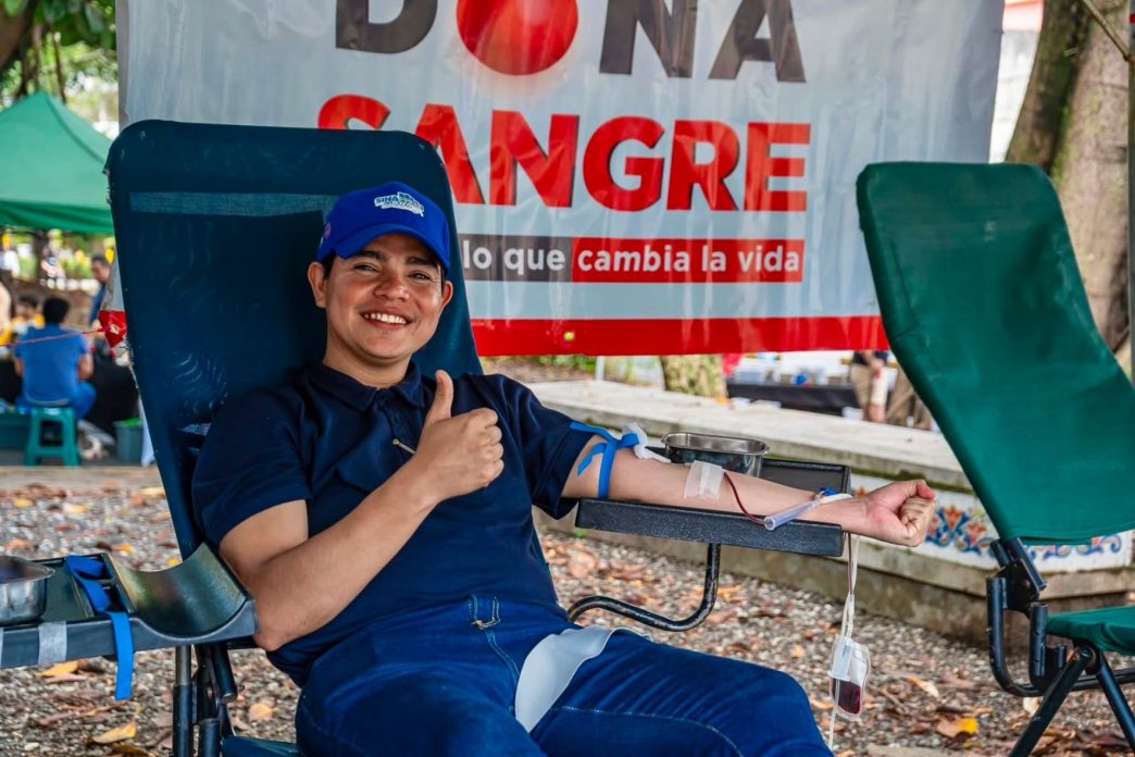 En Guatemala, la donación de sangre altruista representa menos del 5 %, un desafío crítico para el sistema de salud nacional. (Foto: Cruz Roja / AUN)