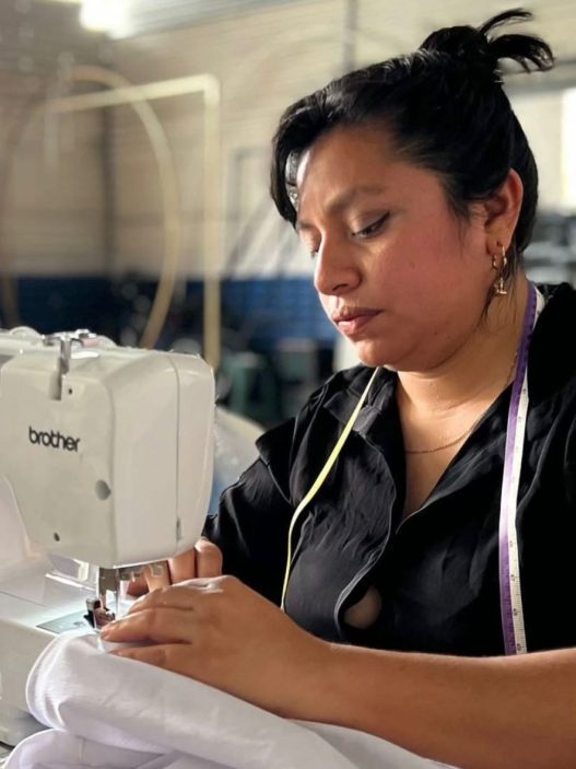 Guatemala fortalece el emprendimiento femenino con programas de capacitación técnica y financiamiento estratégico. (Foto: Sanjuansac.com / AUN)