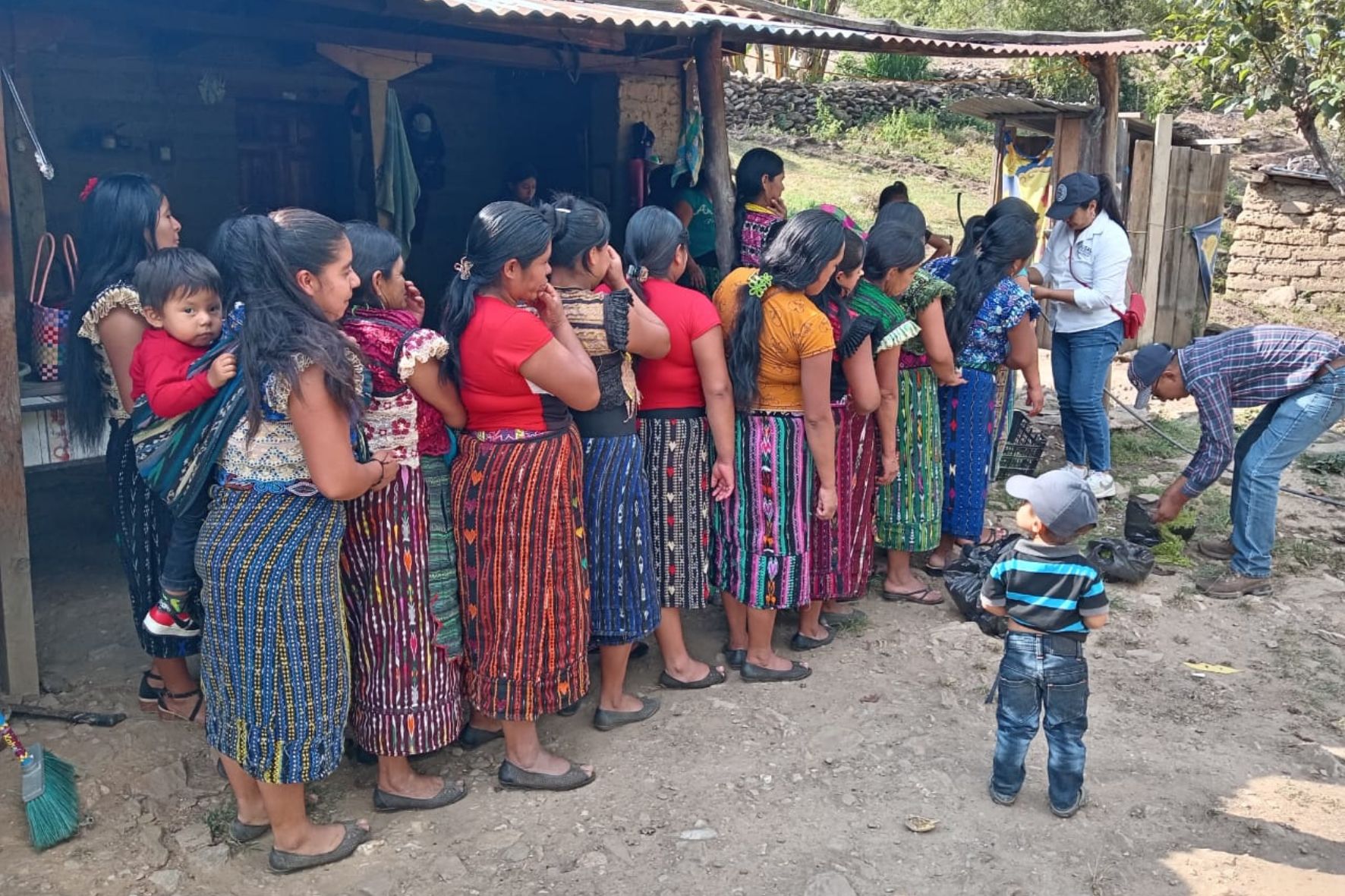 Con un enfoque en la prevención de enfermedades y detección de cáncer, estudiantes de USAC brindarán atención especializada en zonas como Sololá y Retalhuleu. (Foto: EPSUM / AUN)