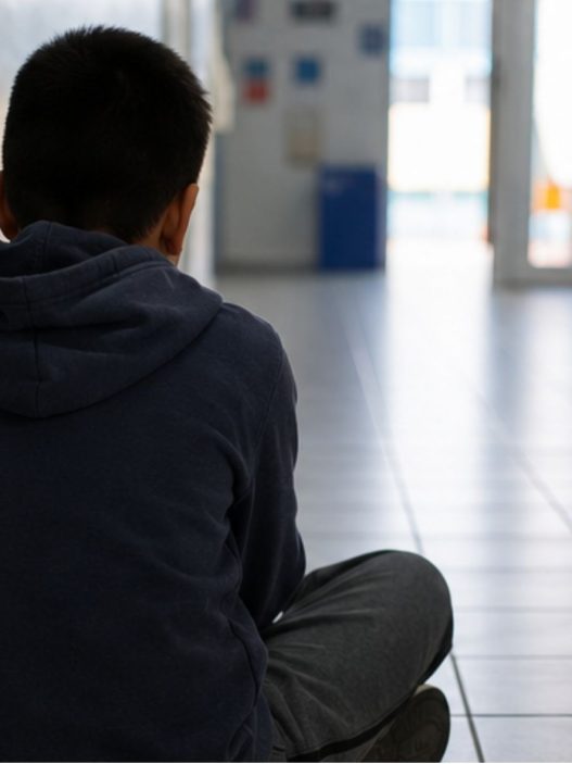 El CNA impulsa la adopción prioritaria para niños, niñas y adolescentes que enfrentan mayores dificultades para encontrar una familia. (Foto: GEMINI / AUN)