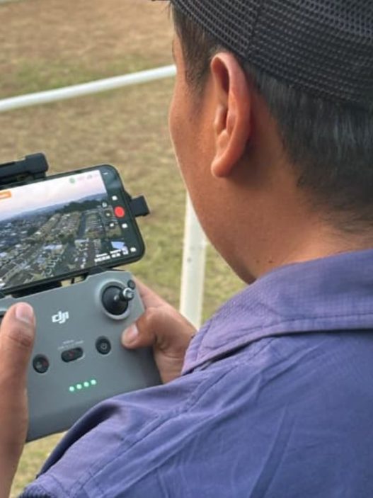 Guatemala registra únicamente 90 drones inscritos oficialmente, una cifra que las autoridades atribuyen, entre otros factores, al alto costo de la gestión. (Foto: Carlos Morales / AUN)