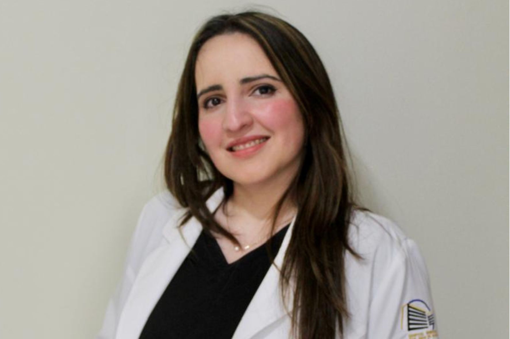 Mónica Ruano, ginecóloga y obstetra, detalla que ahora se sabe que un ovario poliquístico está relacionado con el proceso de la alimentación, resistencia a la insulina, deficiencias de vitaminas o hereditaria. (Foto: Jessica Chan / AUN)