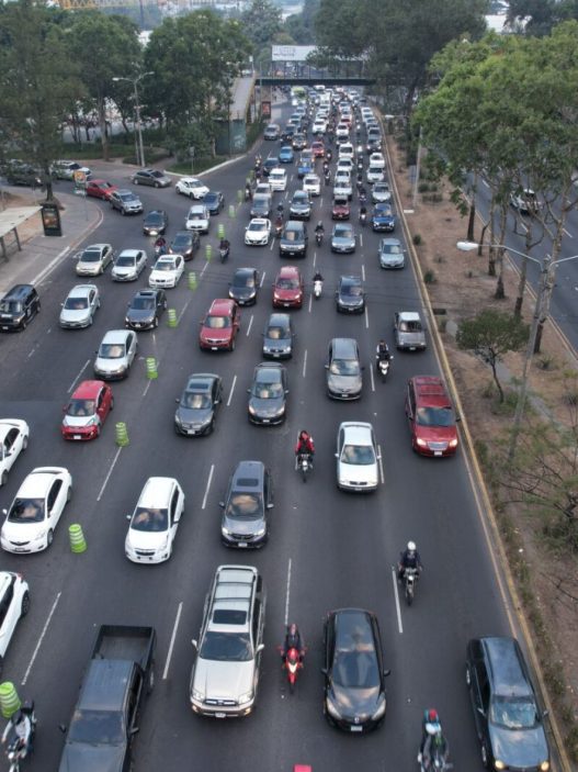 El Congreso aprobó una prórroga hasta diciembre para el pago del Impuesto Sobre Circulación de Vehículos, medida que obligará a realizar ajustes en la programación financiera del Estado. (Foto: DCA / AUN)