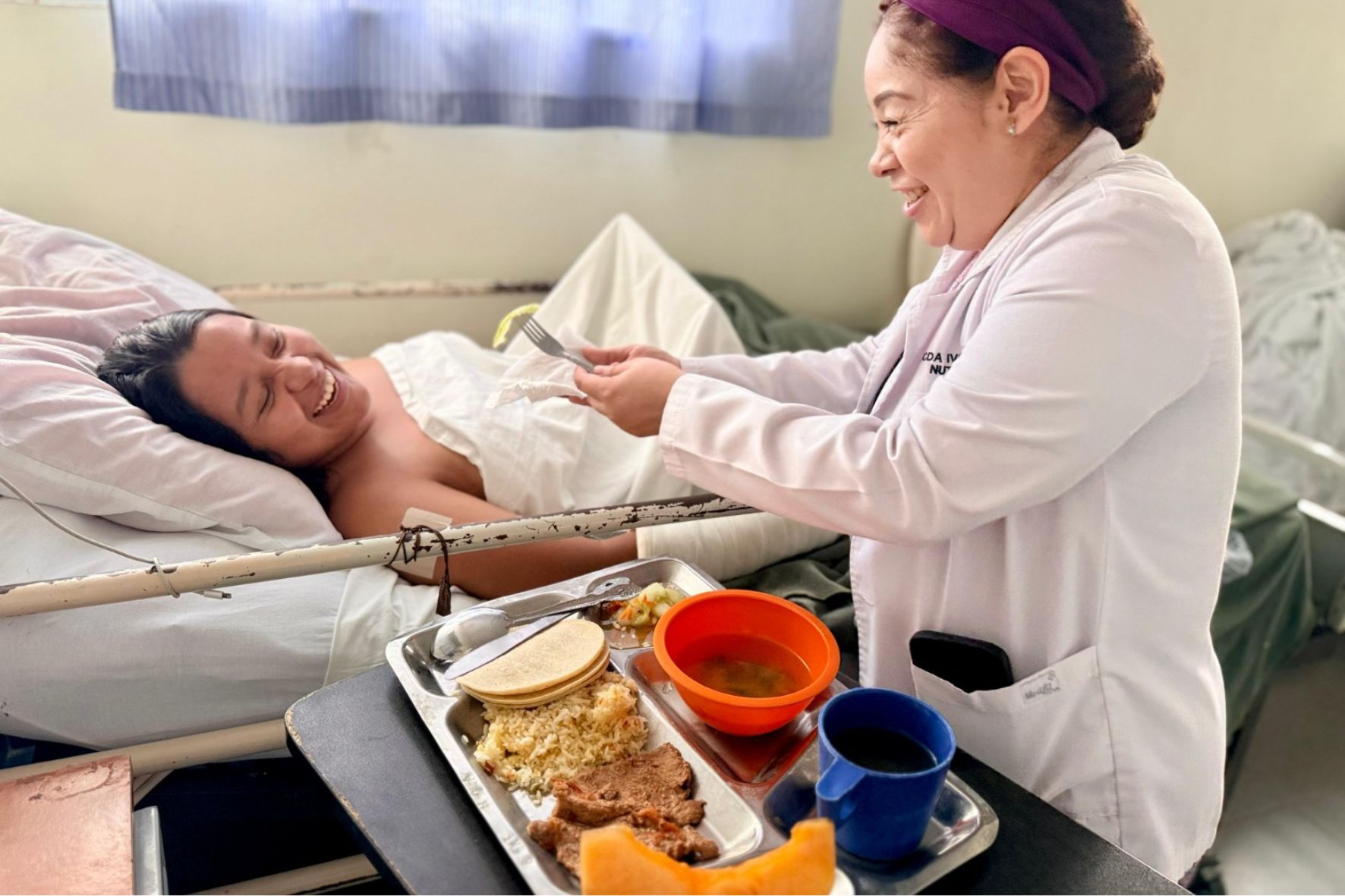 Una alimentación equilibrada y el control de las porciones son herramientas clave para ayudar a las personas con diabetes a mantener estables sus niveles de glucosa. (Foto. IGSS / AUN)
