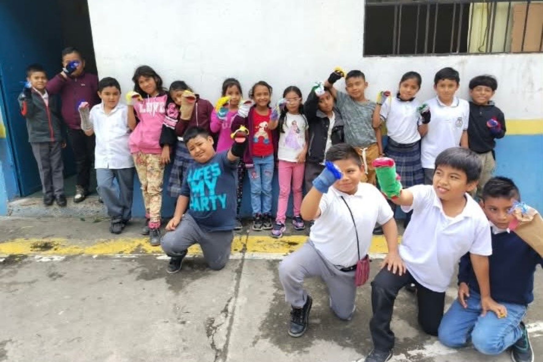Realizar las herramientas de apoyo ayuda a que los estudiantes aprendan de la mejor manera y con mayor fluidez. (Foto: Alisson Seijas / AUN)