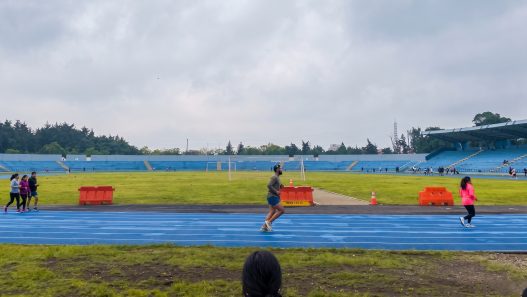 Los parques recreativos ofrecen espacios para la actividad física, el descanso y la convivencia entre niños, jóvenes y adultos. (Foto: Allison Bonilla / AUN)