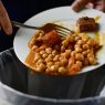 Elaborar una lista antes de comprar permite adquirir únicamente los alimentos necesarios y reducir el riesgo de desperdicio en los hogares. (Foto: ONU / AUN)