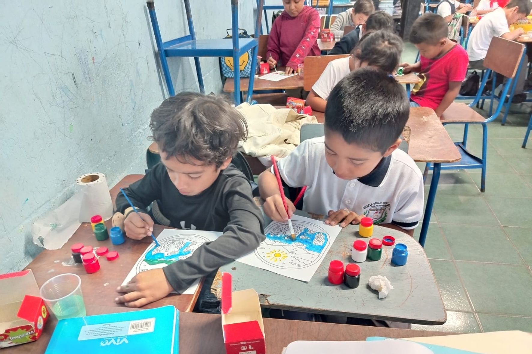 Los retos, las insignias y los sistemas de puntos permiten transformar actividades tradicionales en experiencias de aprendizaje dinámicas. (Alisson Seijas / AUN)