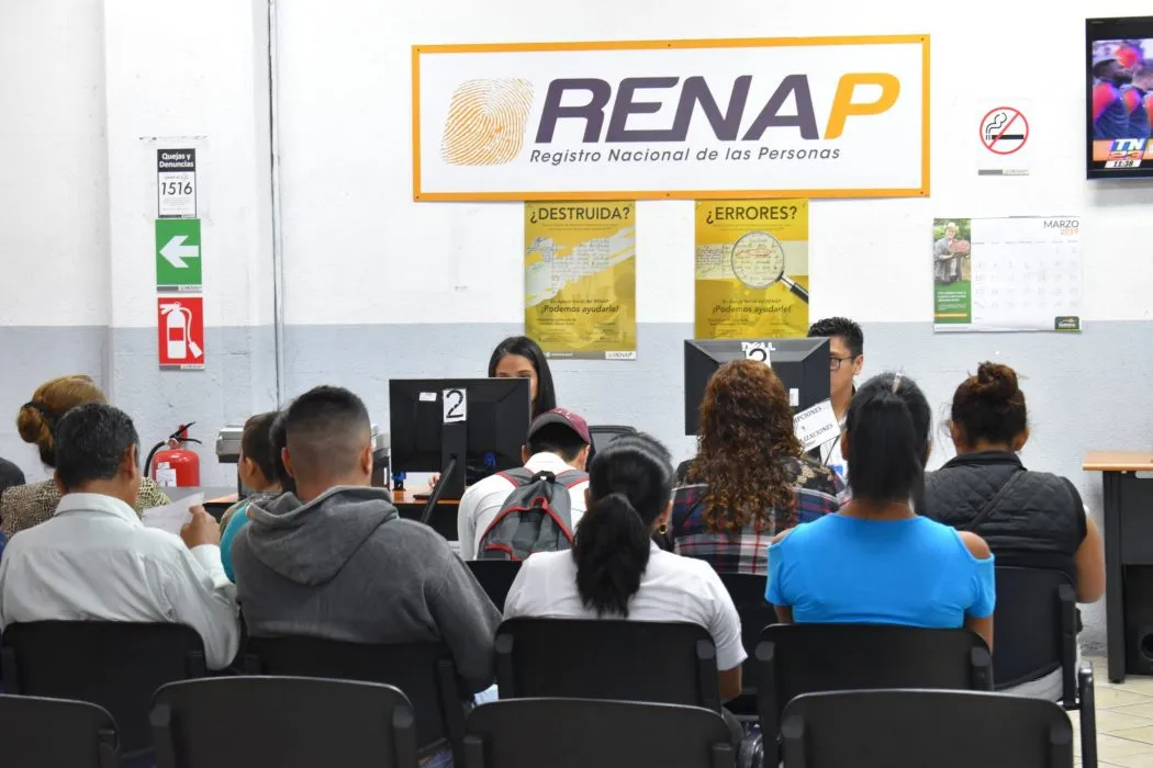 Según datos del RENAP, 90 mil 710 DPI que vencieron entre enero y septiembre de 2026 todavía no han sido renovados por sus titulares. (Foto: RENAP / AUN)